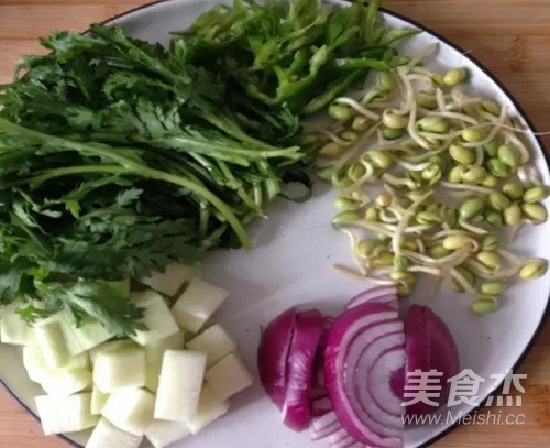 用潮白黑魚(yú)做韓國(guó)辣魚(yú)湯的做法-香辣味煮菜譜-易網(wǎng)<a href=http://www.fnaogov.cn/ target=_blank class=infotextkey>健康養(yǎng)生</a>網(wǎng) 用潮白黑魚(yú)做韓國(guó)辣魚(yú)湯的做法-香辣味煮菜譜
