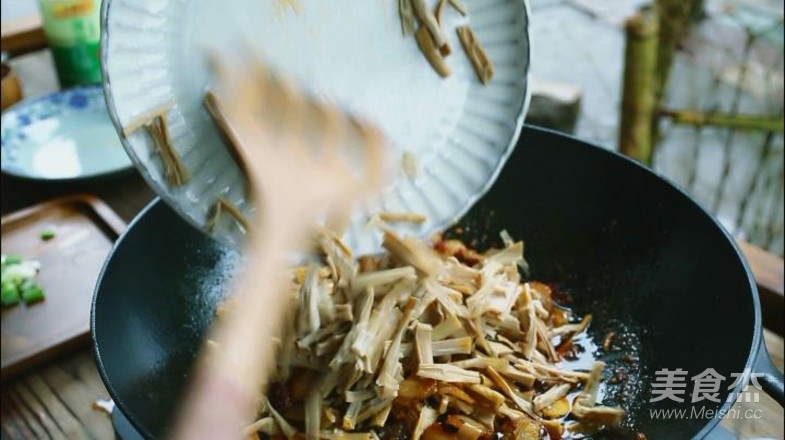筍干炒回鍋肉的做法-家常味炒菜譜