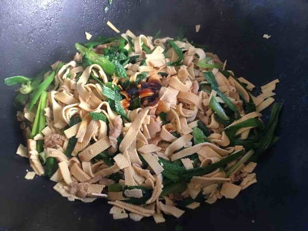 韭菜千張炒肉絲的做法-家常味炒菜譜