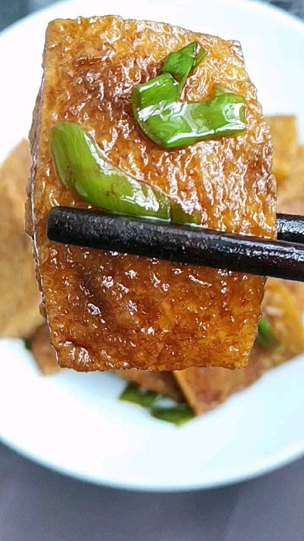 醬汁煎千葉豆腐的做法-醬香味煎菜譜-易網(wǎng)健康養(yǎng)生網(wǎng) 醬汁煎千葉豆腐的做法-醬香味煎菜譜