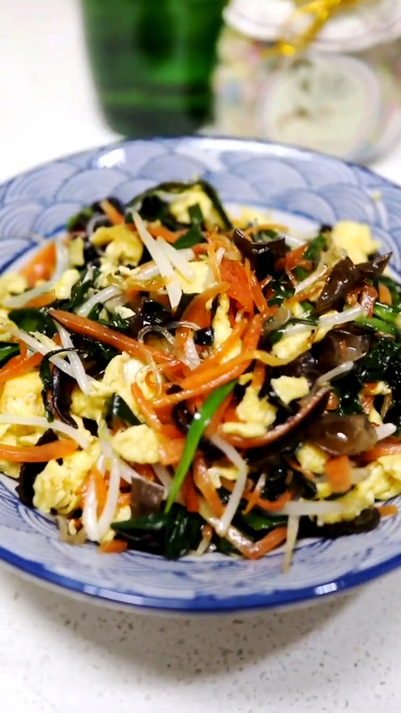 家常炒合菜的做法-咸鮮味炒菜譜-易網健康養生網 家常炒合菜的做法-咸鮮味炒菜譜