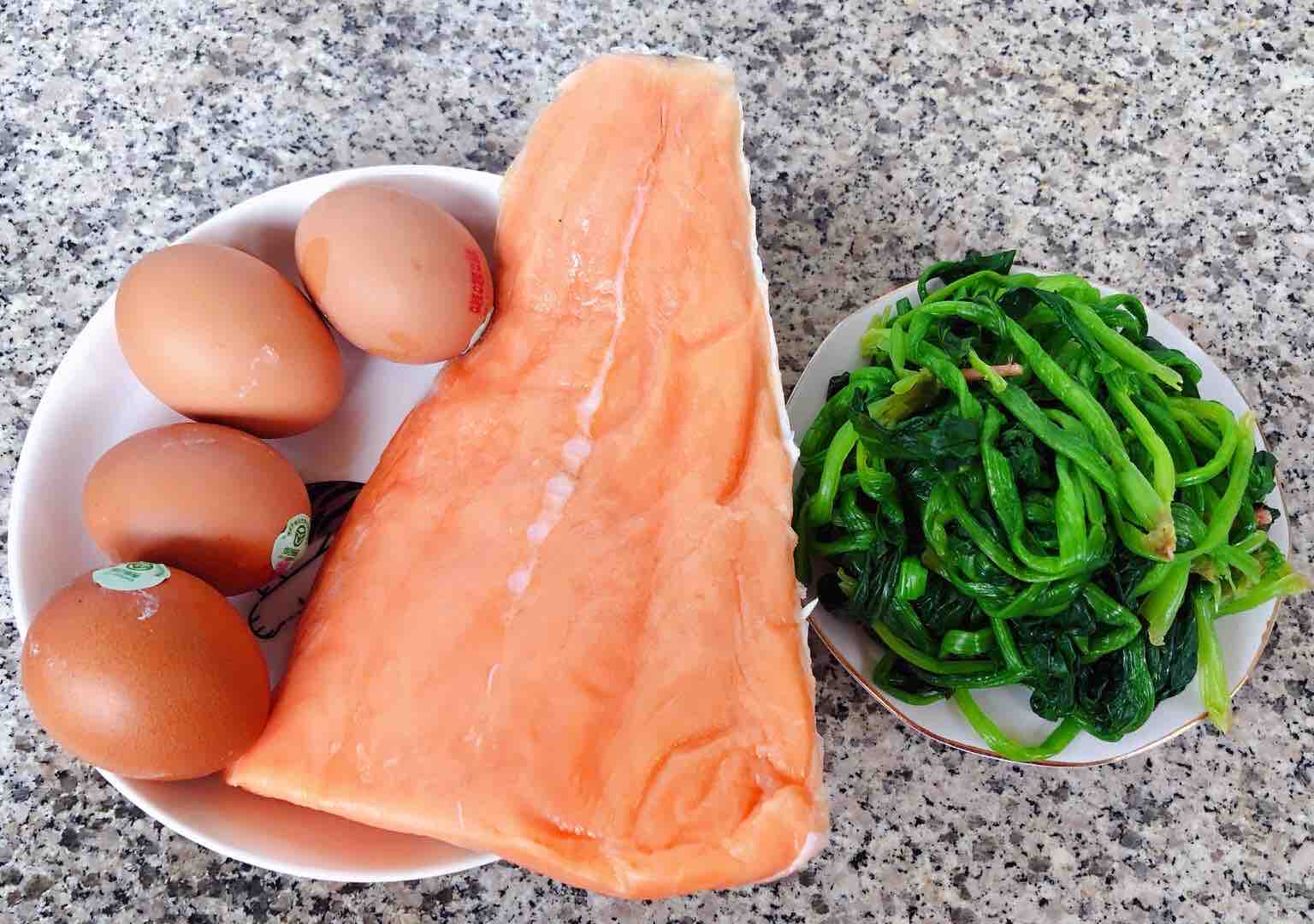 三文魚菠菜蒸蛋羹的做法-家常味蒸菜譜-易網<a href=http://www.fnaogov.cn/ target=_blank class=infotextkey>健康養生</a>網 三文魚菠菜蒸蛋羹的做法-家常味蒸菜譜