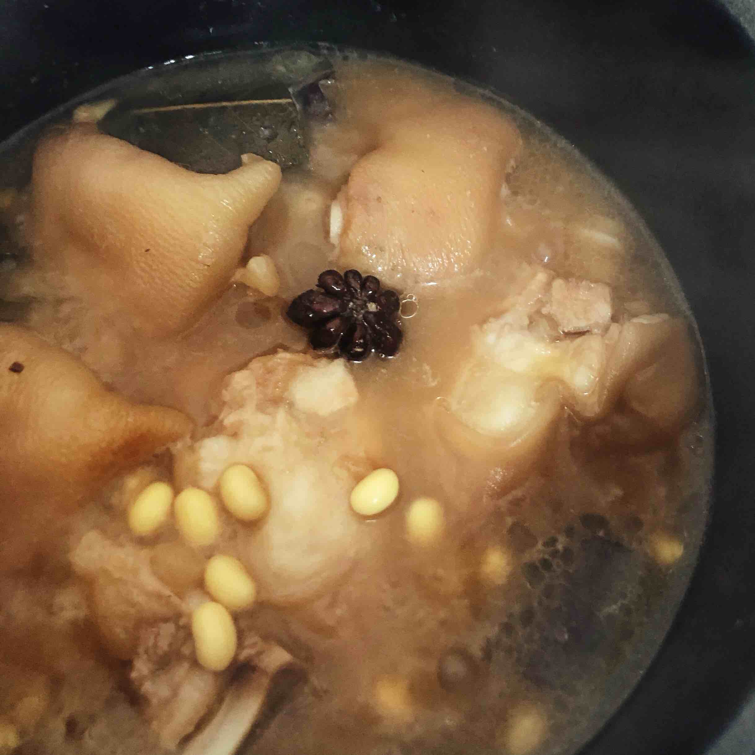 黃豆豬蹄湯的做法-家常味燉菜譜-易網健康養生網 黃豆豬蹄湯的做法-家常味燉菜譜