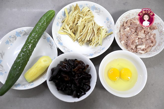 炒苜蓿肉的做法-家常味炒菜譜-易網(wǎng)<a href=http://www.fnaogov.cn/ target=_blank class=infotextkey>健康養(yǎng)生</a>網(wǎng) 炒苜蓿肉的做法-家常味炒菜譜
