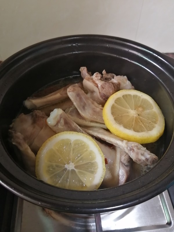 檸檬鴨翅膀的做法-家常味煮菜譜