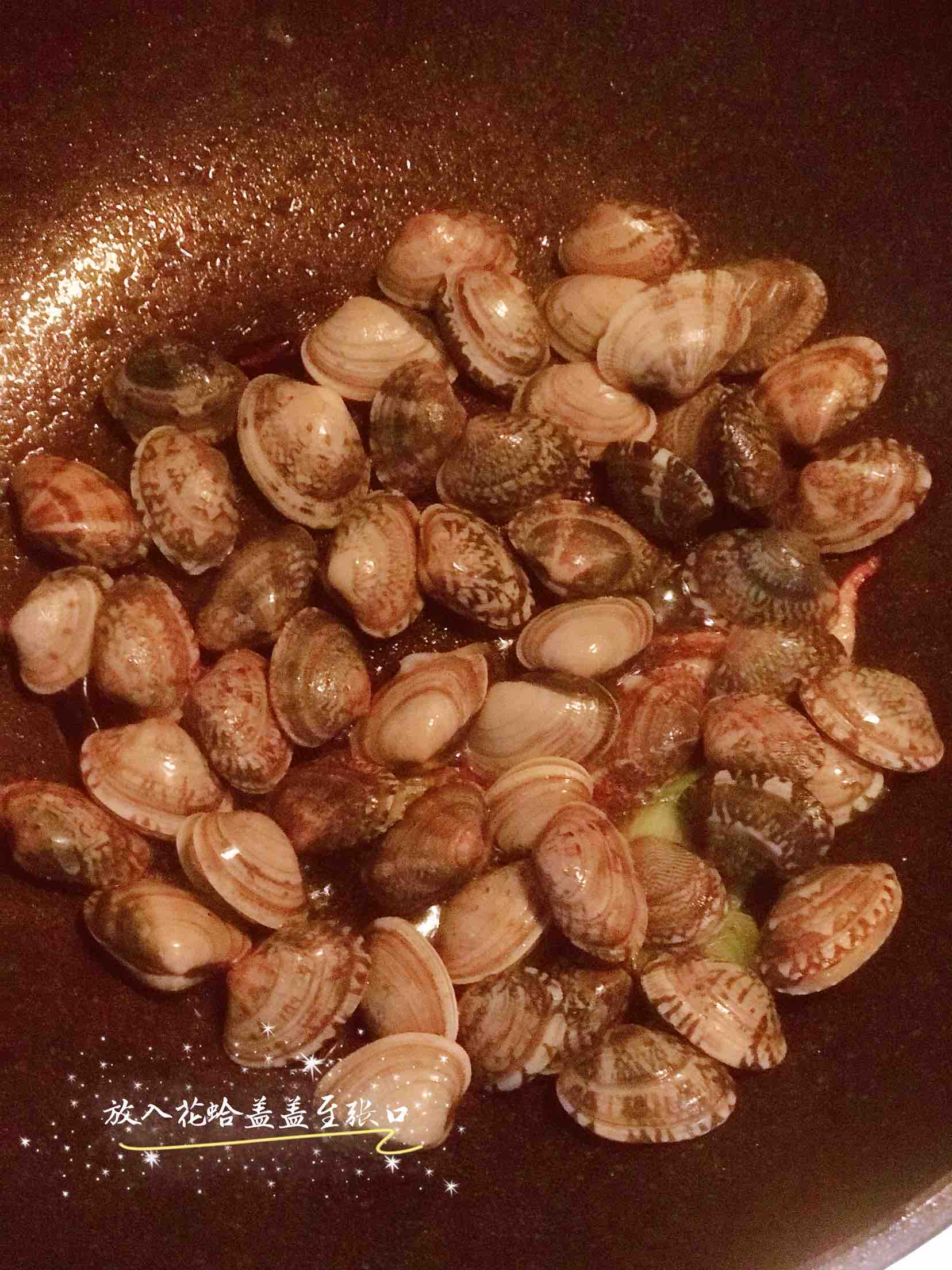 花蛤雙味豆腐煲的做法-咸鮮味煲菜譜