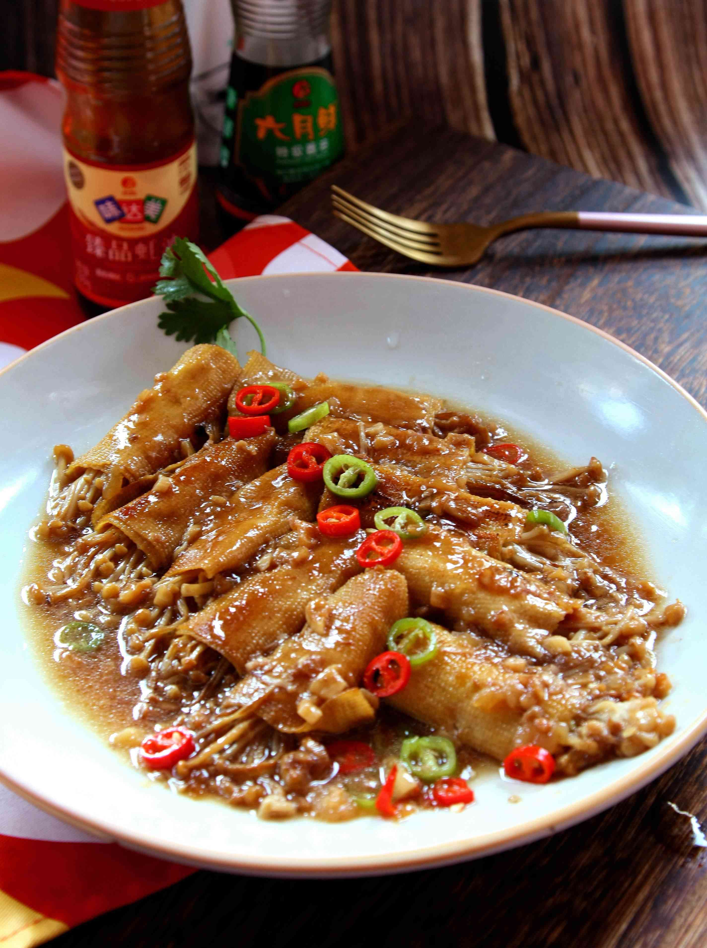 金針菇豆皮卷的做法-家常味燒菜譜-易網(wǎng)健康養(yǎng)生網(wǎng) 金針菇豆皮卷的做法-家常味燒菜譜