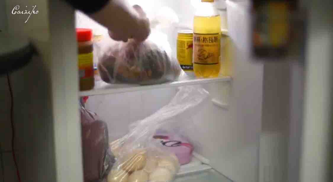 烤箱烤全雞的做法-醬香味烤菜譜-易網(wǎng)健康養(yǎng)生網(wǎng) 烤箱烤全雞的做法-醬香味烤菜譜
