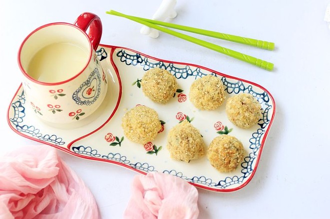 青菜火腿丸子的做法-家常味蒸菜譜-易網(wǎng)健康養(yǎng)生網(wǎng) 青菜火腿丸子的做法-家常味蒸菜譜