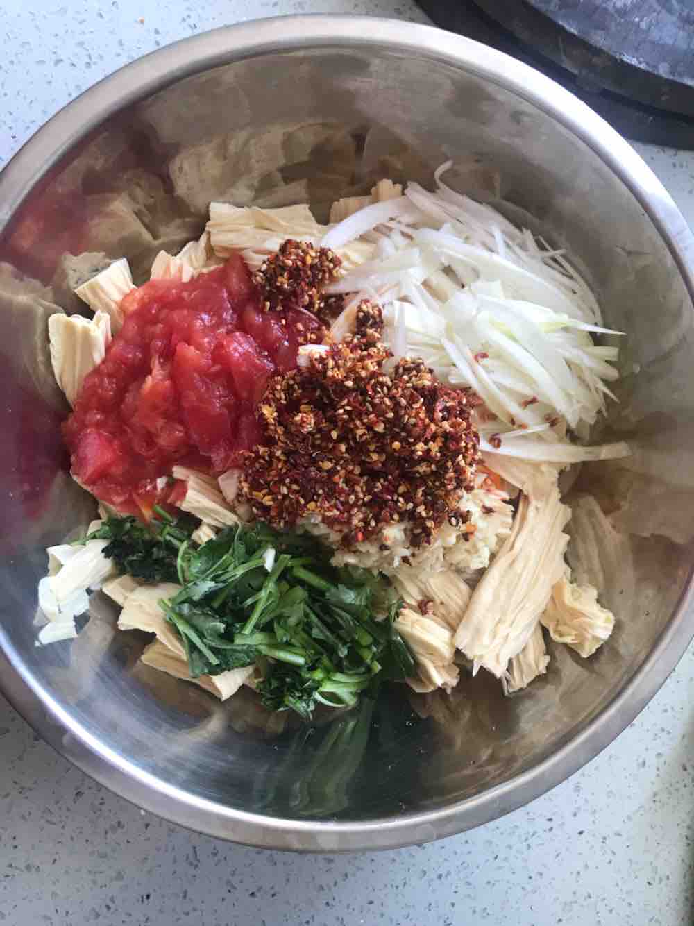 百香涼拌腐竹的做法-酸辣味拌菜譜
