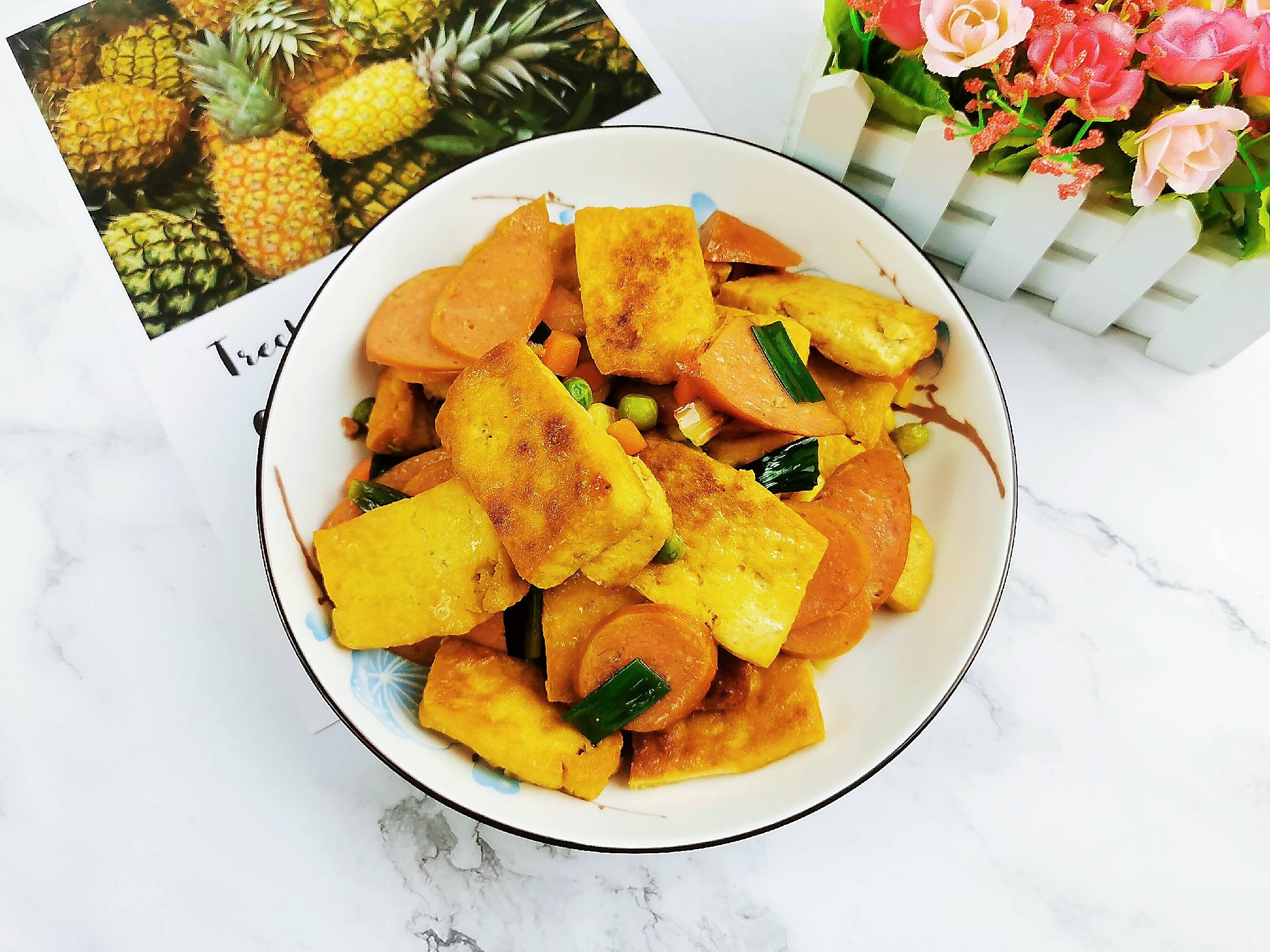 豆腐炒香腸的做法-咸鮮味炒菜譜