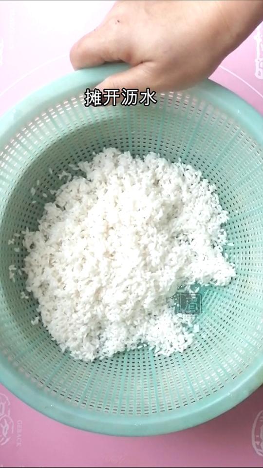 包心米丸子的做法-咸鮮味蒸菜譜-易網<a href=http://www.fnaogov.cn/ target=_blank class=infotextkey>健康養生</a>網 包心米丸子的做法-咸鮮味蒸菜譜