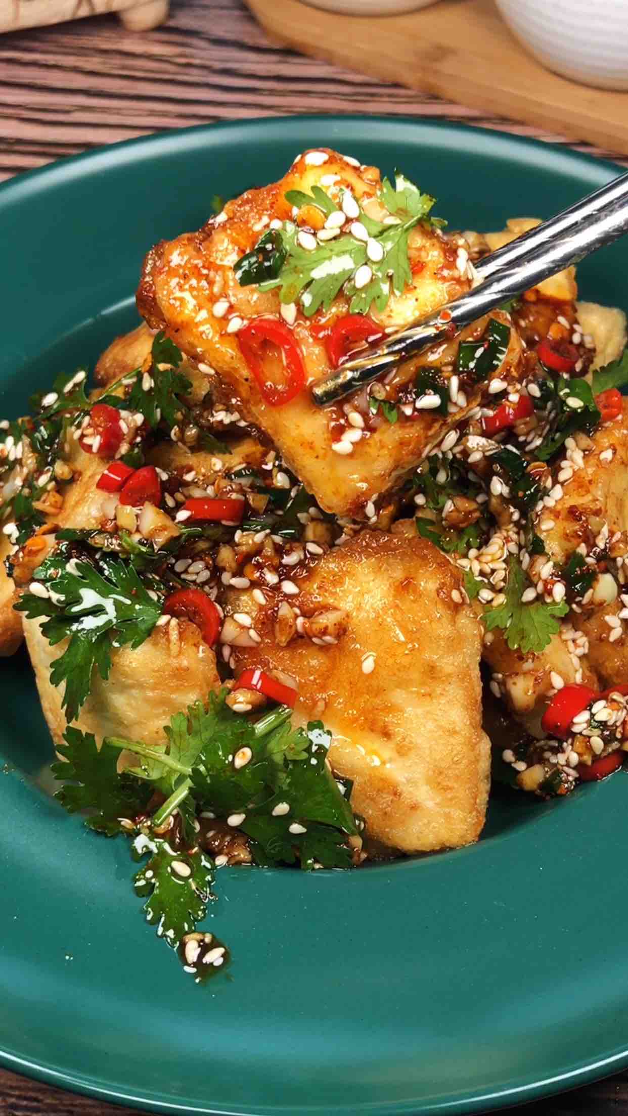 開胃豆腐小菜的做法-香辣味拌菜譜-易網(wǎng)健康養(yǎng)生網(wǎng) 開胃豆腐小菜的做法-香辣味拌菜譜