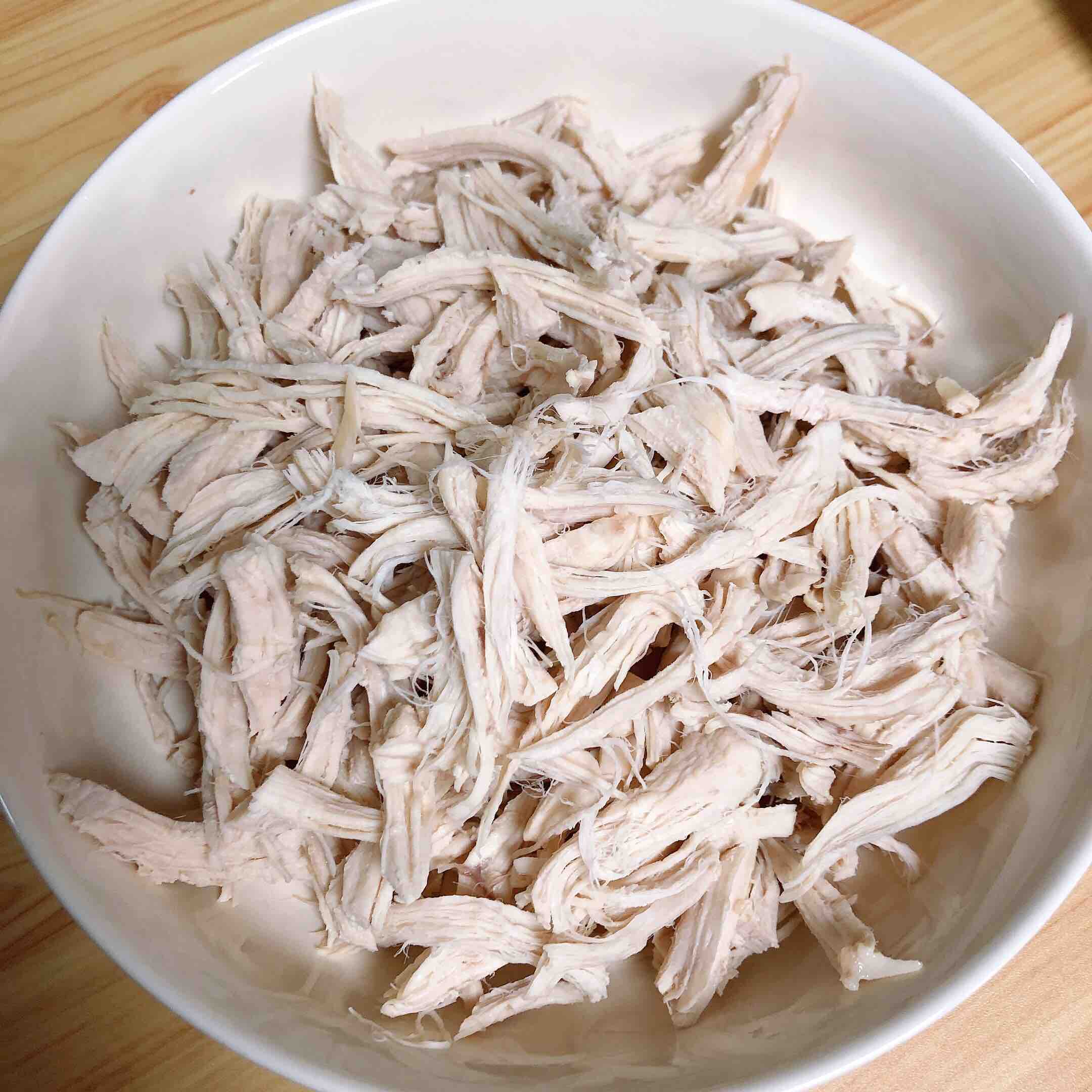 涼拌手撕雞胸肉的做法-酸甜味拌菜譜