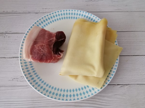 豆腐皮豬肉卷的做法-家常味蒸菜譜-易網<a href=http://www.fnaogov.cn/ target=_blank class=infotextkey>健康養生</a>網 豆腐皮豬肉卷的做法-家常味蒸菜譜