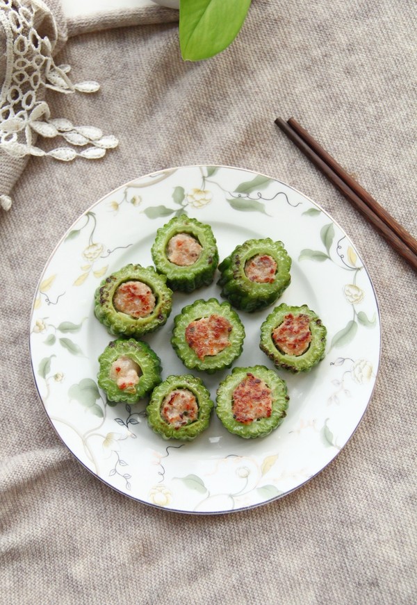 苦瓜釀肉的做法-咸鮮味煎菜譜-易網(wǎng)健康養(yǎng)生網(wǎng) 苦瓜釀肉的做法-咸鮮味煎菜譜