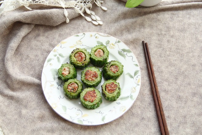 苦瓜釀肉的做法-咸鮮味煎菜譜-易網(wǎng)健康養(yǎng)生網(wǎng) 苦瓜釀肉的做法-咸鮮味煎菜譜