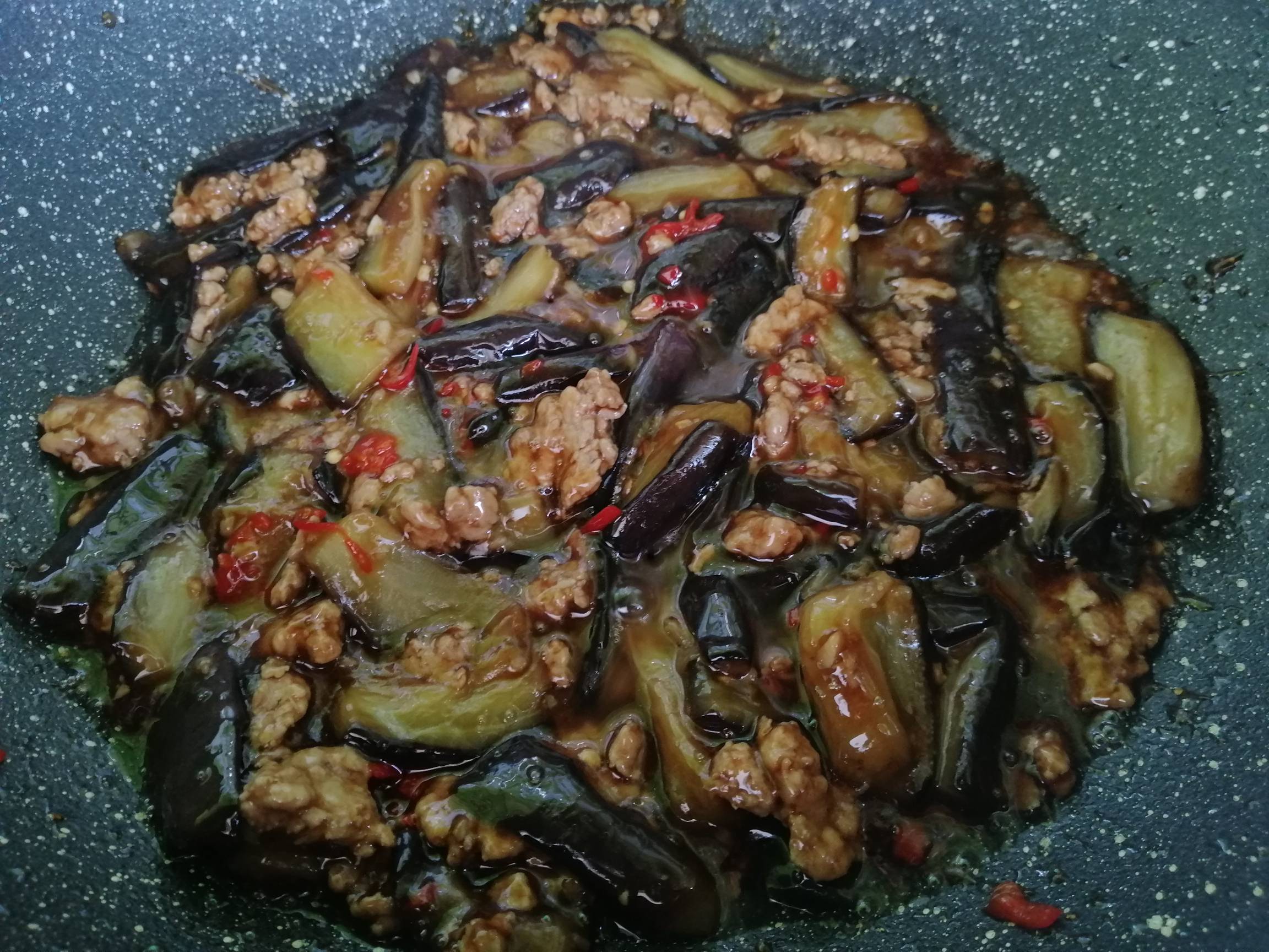 家常版魚香茄子的做法-酸甜味炒菜譜