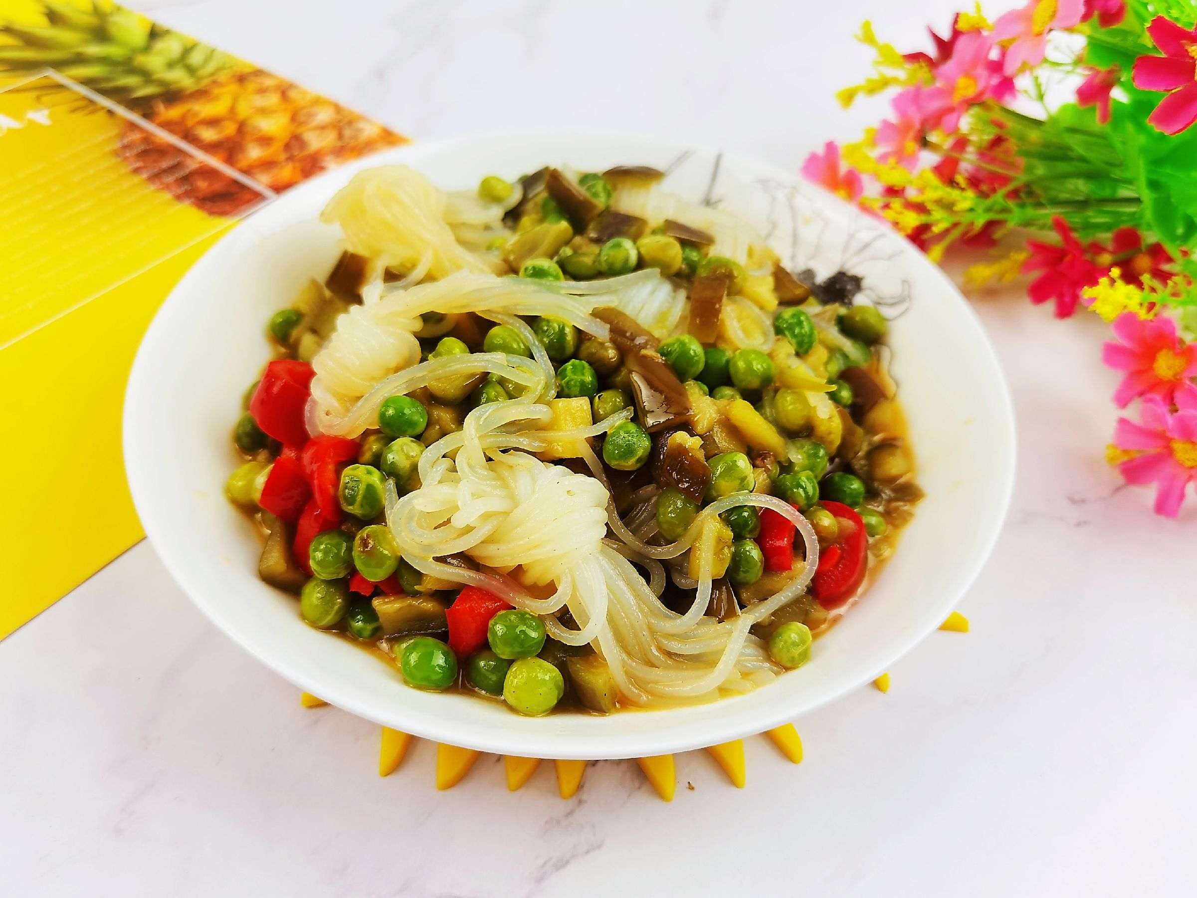 青豆炒茄丁的做法-咸鮮味炒菜譜-易網(wǎng)健康養(yǎng)生網(wǎng) 青豆炒茄丁的做法-咸鮮味炒菜譜
