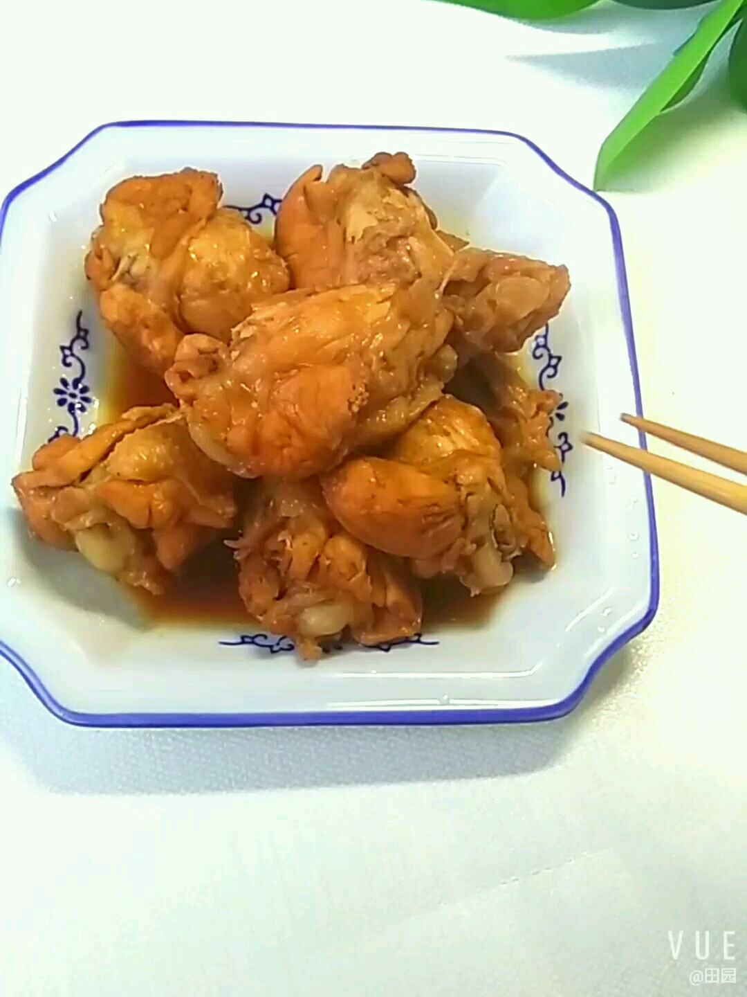 香噴噴紅燒雞翅根的做法-咸鮮味燒菜譜-易網健康養(yǎng)生網 香噴噴紅燒雞翅根的做法-咸鮮味燒菜譜