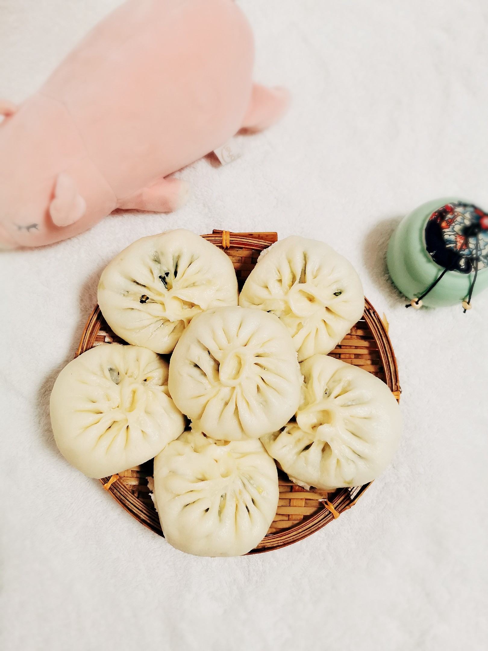 韭菜雞蛋素包子，餡里有鹽就入味，10分鐘出鍋剛剛剛好的做法-家常味蒸菜譜
