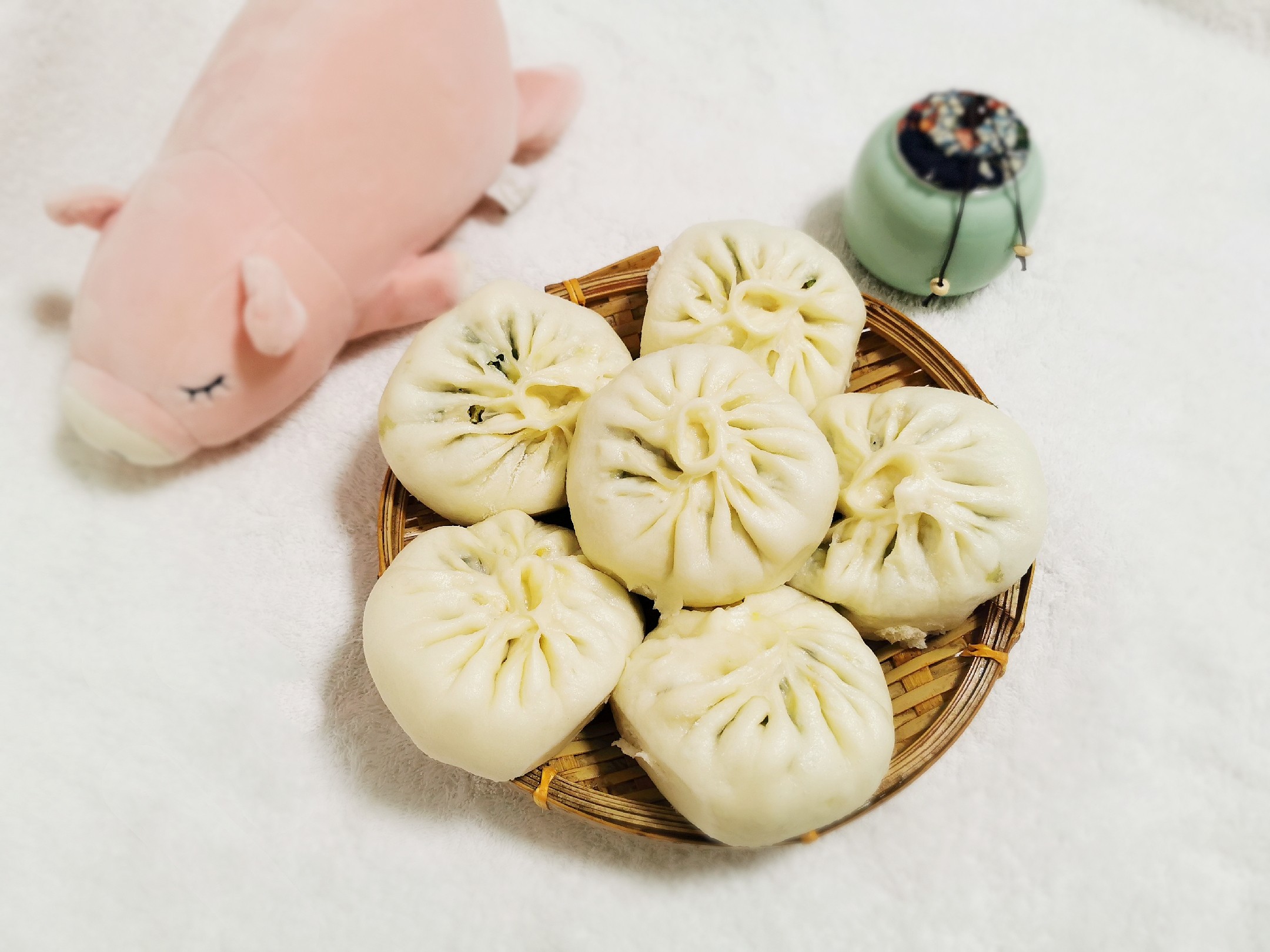 韭菜雞蛋素包子，餡里有鹽就入味，10分鐘出鍋剛剛剛好的做法-家常味蒸菜譜