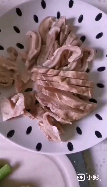 大蒜炒豬肚的做法-家常味炒菜譜