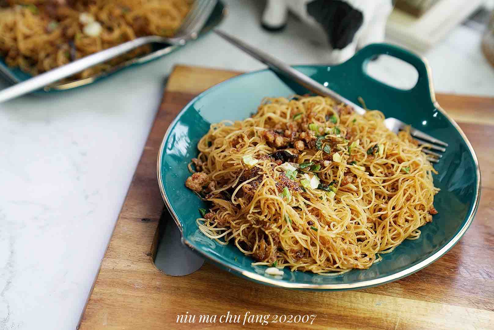 香茹肉末炒粉的做法-家常味炒菜譜-易網(wǎng)健康養(yǎng)生網(wǎng) 香茹肉末炒粉的做法-家常味炒菜譜
