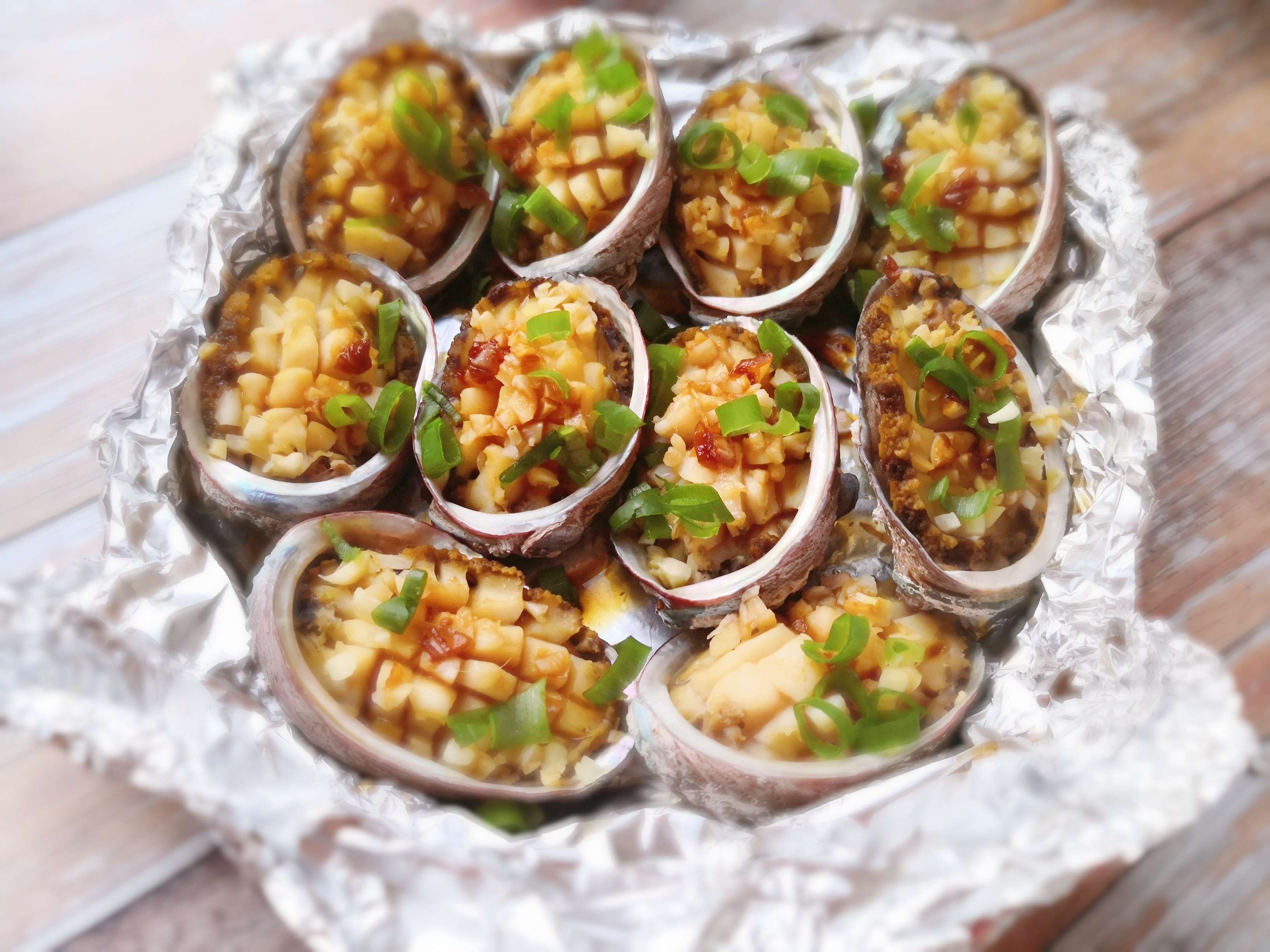 烤鮑魚的做法-咸鮮味燒菜譜-易網(wǎng)健康養(yǎng)生網(wǎng) 烤鮑魚的做法-咸鮮味燒菜譜