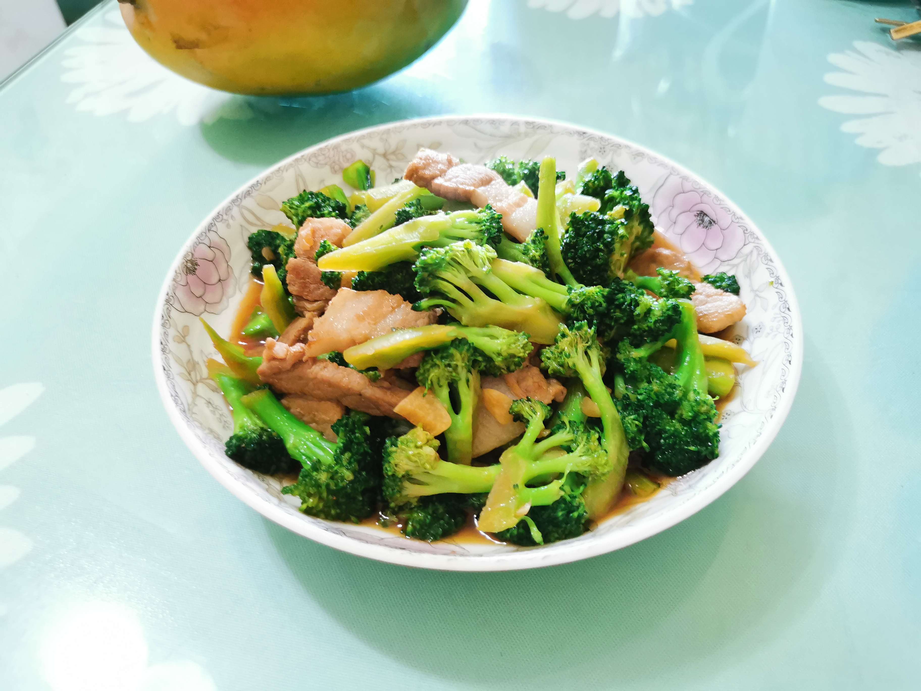 美味西蘭花的做法-家常味炒菜譜-易網健康養生網 美味西蘭花的做法-家常味炒菜譜
