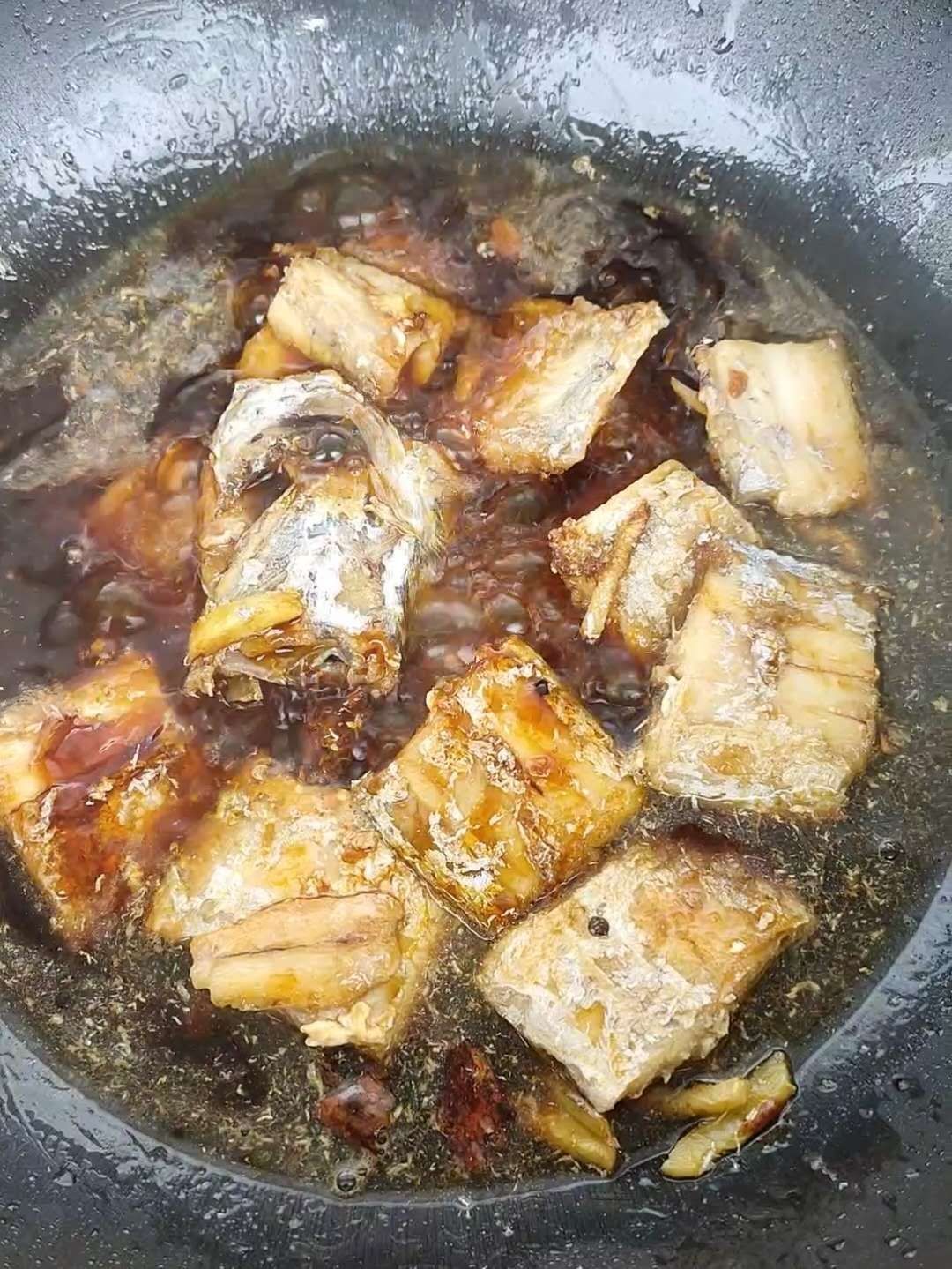 家常紅燒帶魚的做法-家常味燒菜譜