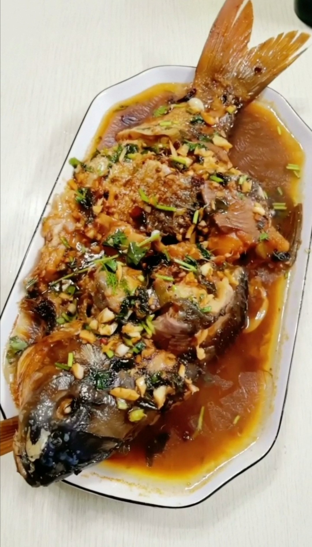 紅燒鯉魚的做法-咸鮮味燉菜譜-易網健康養生網 紅燒鯉魚的做法-咸鮮味燉菜譜