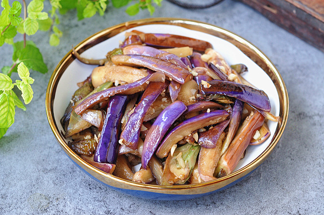 【蒜蓉爆香茄子】簡單、少油、不變色的下飯菜!的做法-蒜香味炒菜譜-易網(wǎng)健康養(yǎng)生網(wǎng) 【蒜蓉爆香茄子】簡單、少油、不變色的下飯菜!的做法-蒜香味炒菜譜