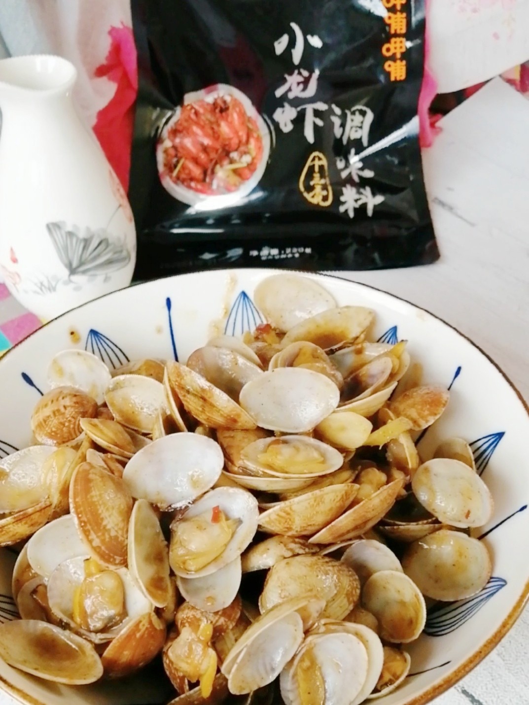 香辣炒蛤蜊的做法-咸鮮味炒菜譜-易網健康養生網 香辣炒蛤蜊的做法-咸鮮味炒菜譜