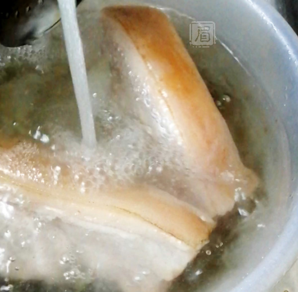 杭椒回鍋肉的做法-醬香味炒菜譜