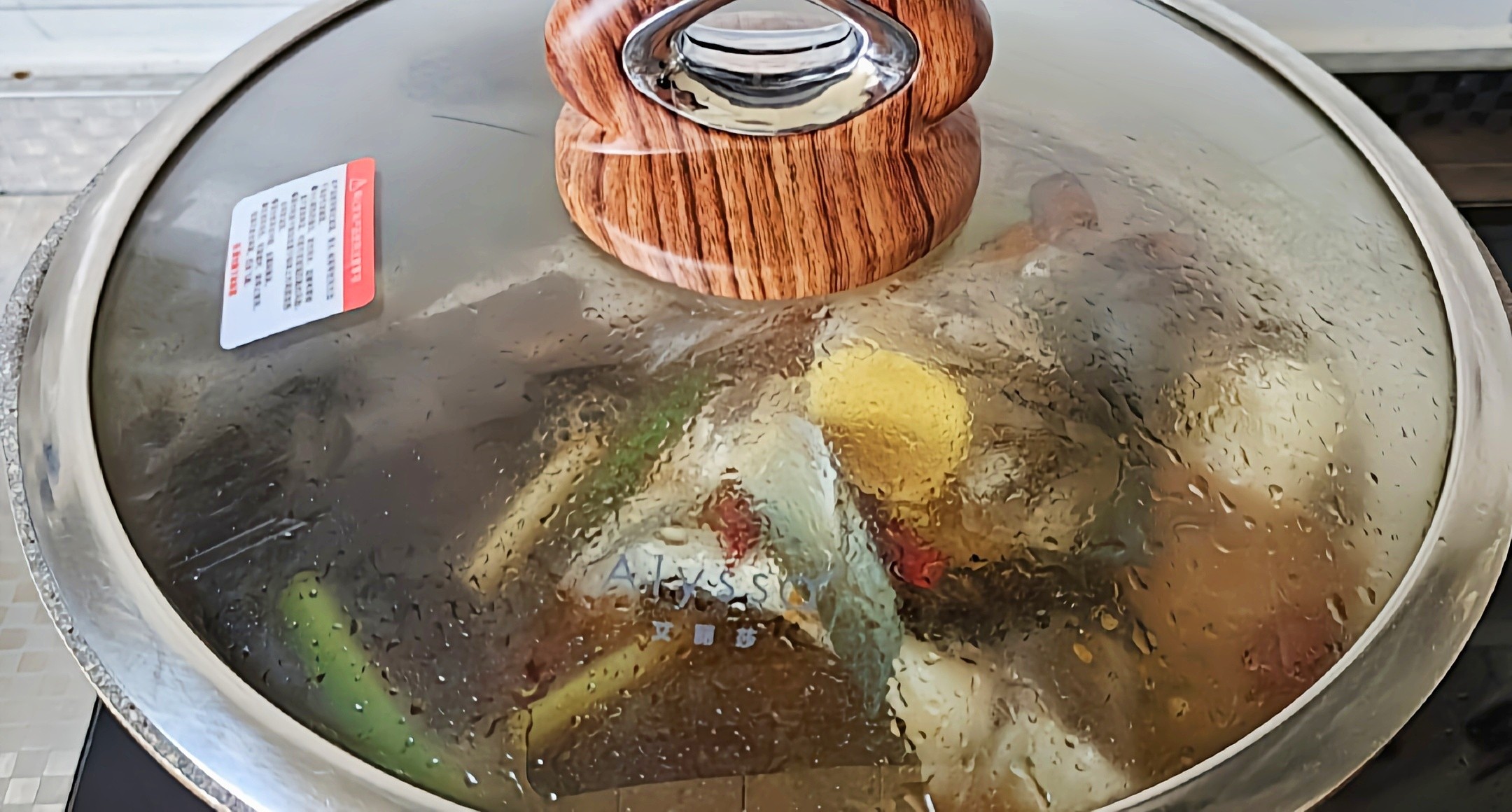 秋冬這樣吃,菜飯一鍋出~魚(yú)頭泡餅的做法-咸鮮味燉菜譜-易網(wǎng)健康養(yǎng)生網(wǎng) 秋冬這樣吃,菜飯一鍋出~魚(yú)頭泡餅的做法-咸鮮味燉菜譜