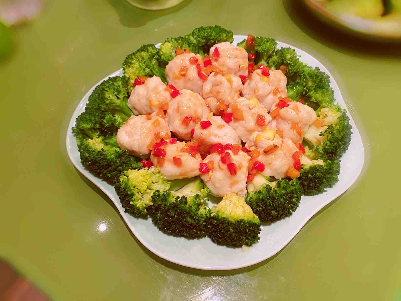 自制粟米魚(yú)丸拌西蘭花的做法-家常味蒸菜譜-易網(wǎng)健康養(yǎng)生網(wǎng) 自制粟米魚(yú)丸拌西蘭花的做法-家常味蒸菜譜
