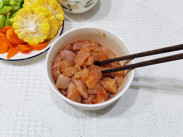 西藍花玉米烤雞胸肉的做法-咸鮮味烤菜譜-易網<a href=http://www.fnaogov.cn/ target=_blank class=infotextkey>健康養生</a>網 西藍花玉米烤雞胸肉的做法-咸鮮味烤菜譜