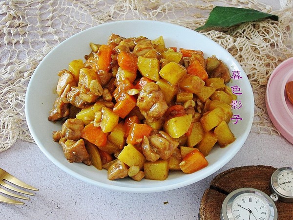 咖喱胡蘿卜雞塊的做法-咖喱味燉菜譜-易網(wǎng)健康養(yǎng)生網(wǎng) 咖喱胡蘿卜雞塊的做法-咖喱味燉菜譜