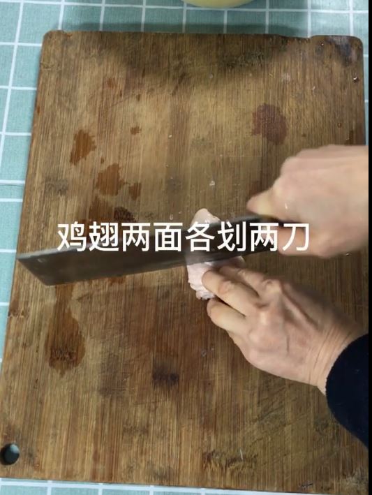 比可樂雞翅還要好吃的菠蘿汁雞翅的做法-酸甜味燒菜譜-易網<a href=http://www.fnaogov.cn/ target=_blank class=infotextkey>健康養生</a>網 比可樂雞翅還要好吃的菠蘿汁雞翅的做法-酸甜味燒菜譜