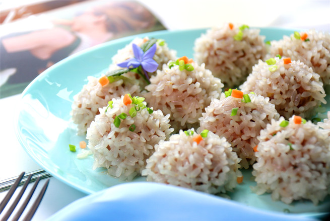 一口一個肉丸子，孩子都不挑食了的做法-家常味蒸菜譜
