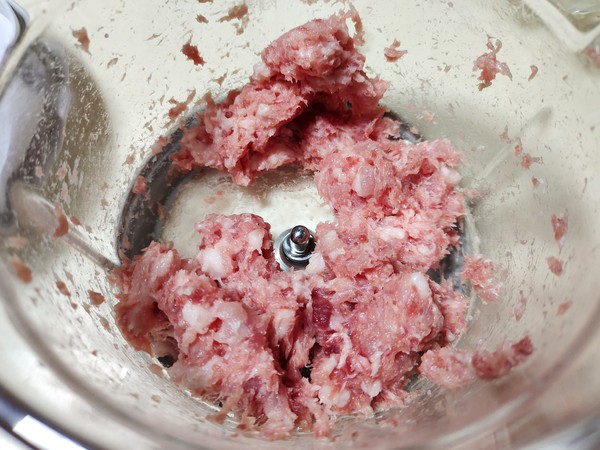 蝦仁玉米豬肉蒸餃的做法-咸鮮味蒸菜譜-易網(wǎng)<a href=http://www.fnaogov.cn/ target=_blank class=infotextkey>健康養(yǎng)生</a>網(wǎng) 蝦仁玉米豬肉蒸餃的做法-咸鮮味蒸菜譜