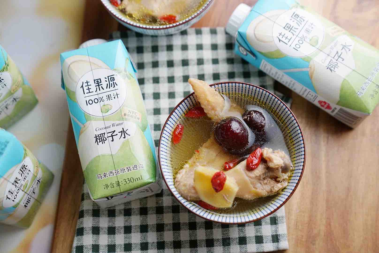 椰汁燉雞的做法-其它口味燉菜譜-易網(wǎng)健康養(yǎng)生網(wǎng) 椰汁燉雞的做法-其它口味燉菜譜