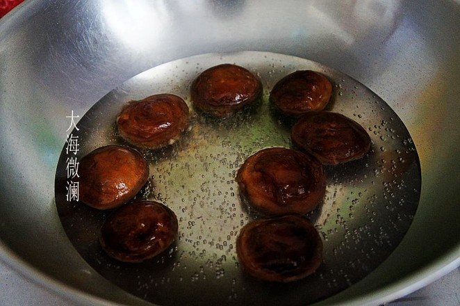 蒜蓉粉絲蒸香菇的做法-咸鮮味蒸菜譜-易網(wǎng)健康養(yǎng)生網(wǎng) 蒜蓉粉絲蒸香菇的做法-咸鮮味蒸菜譜