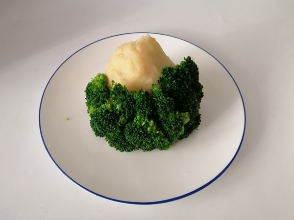西藍花圣誕樹的做法-家常味蒸菜譜