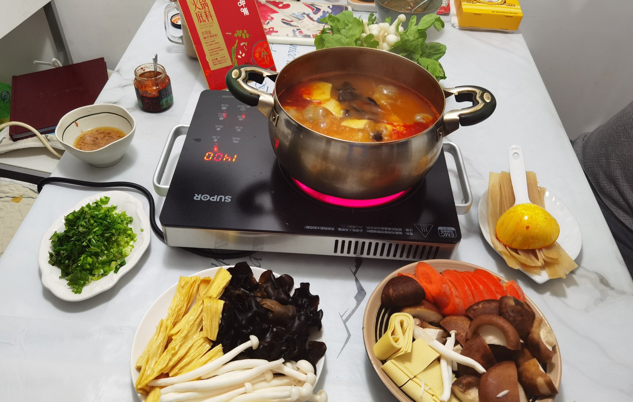 番茄牛腩涮涮鍋，冬天吃再適合不過了的做法-茄汁味煮菜譜