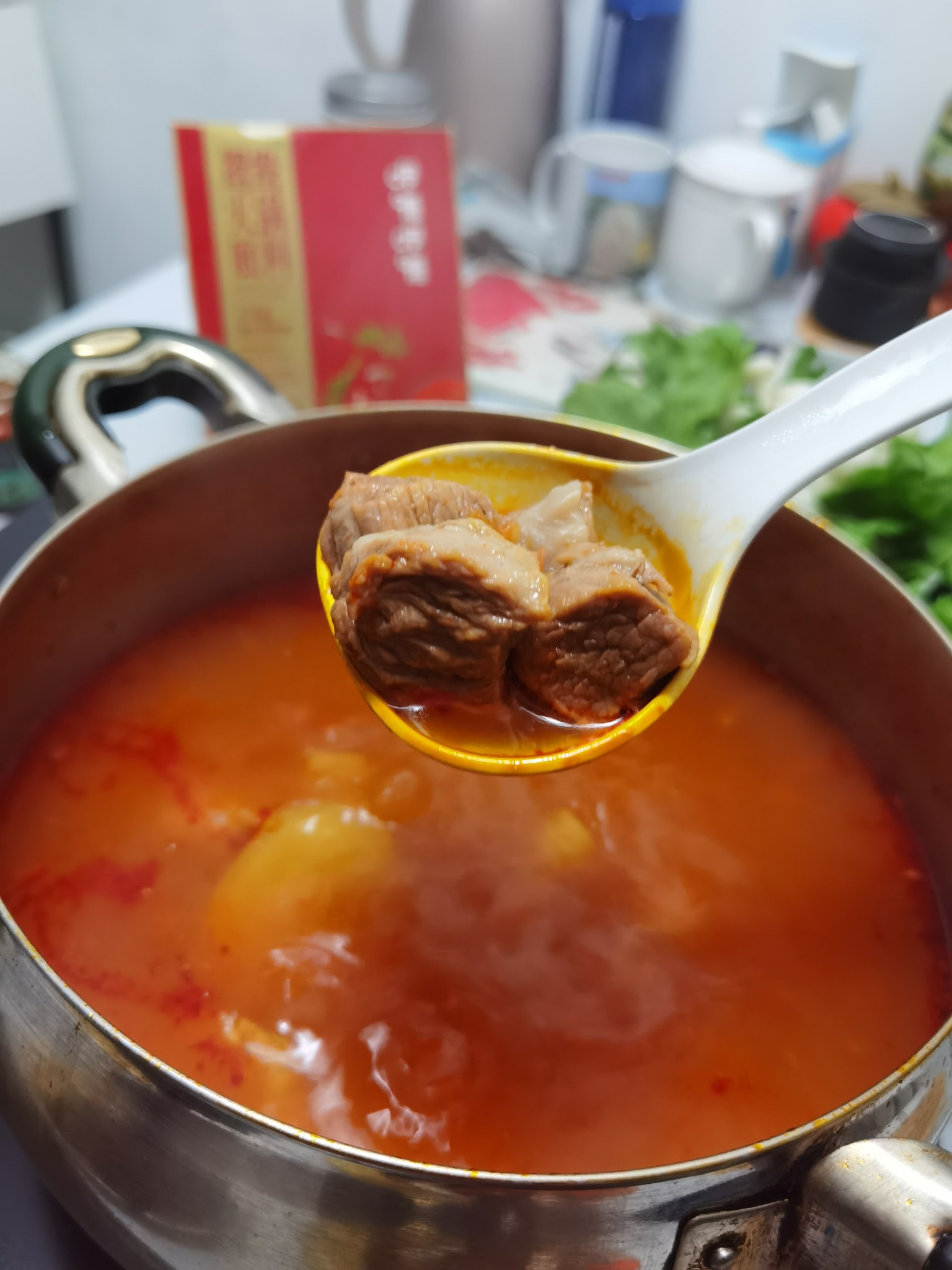 番茄牛腩涮涮鍋，冬天吃再適合不過了的做法-茄汁味煮菜譜
