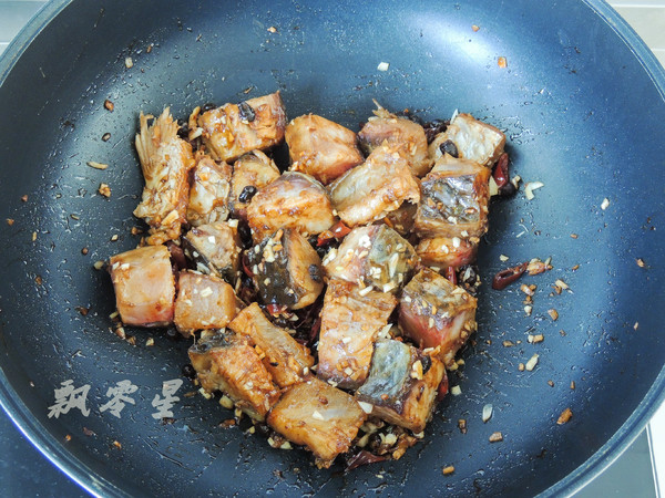 豉香蒸臘魚(yú)，咸香適口超下飯的做法-家常味蒸菜譜