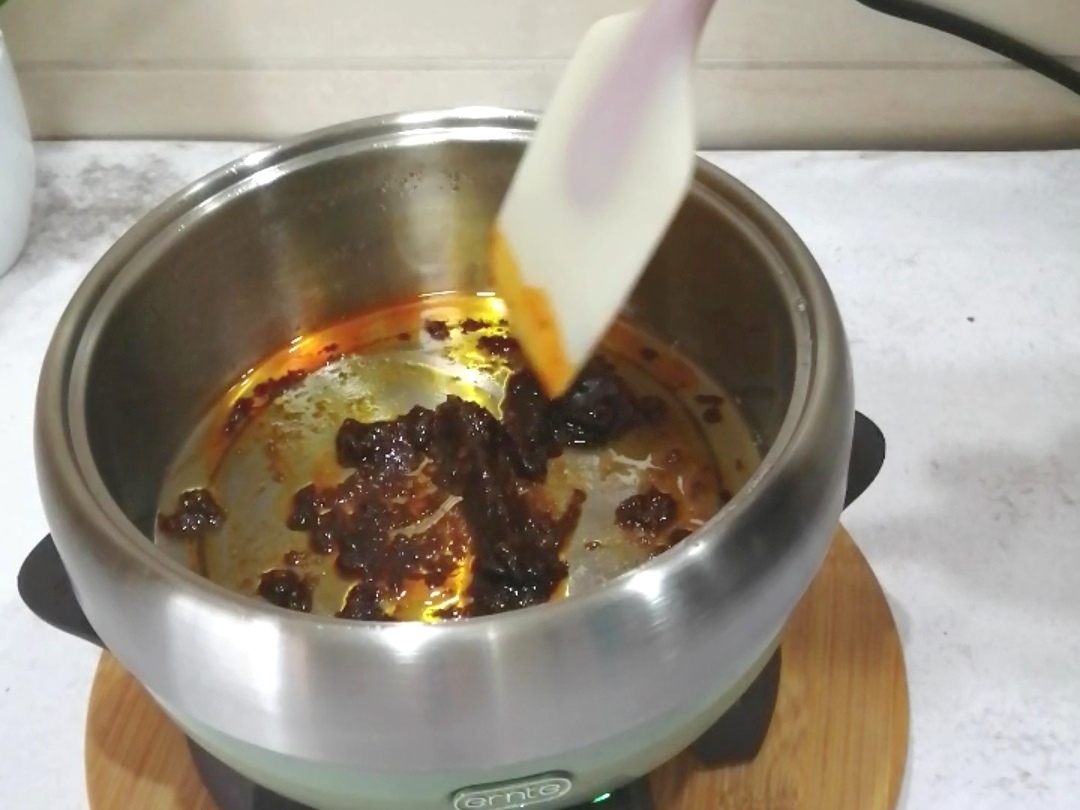 香酥麻辣雞絲的做法-麻辣味炸菜譜