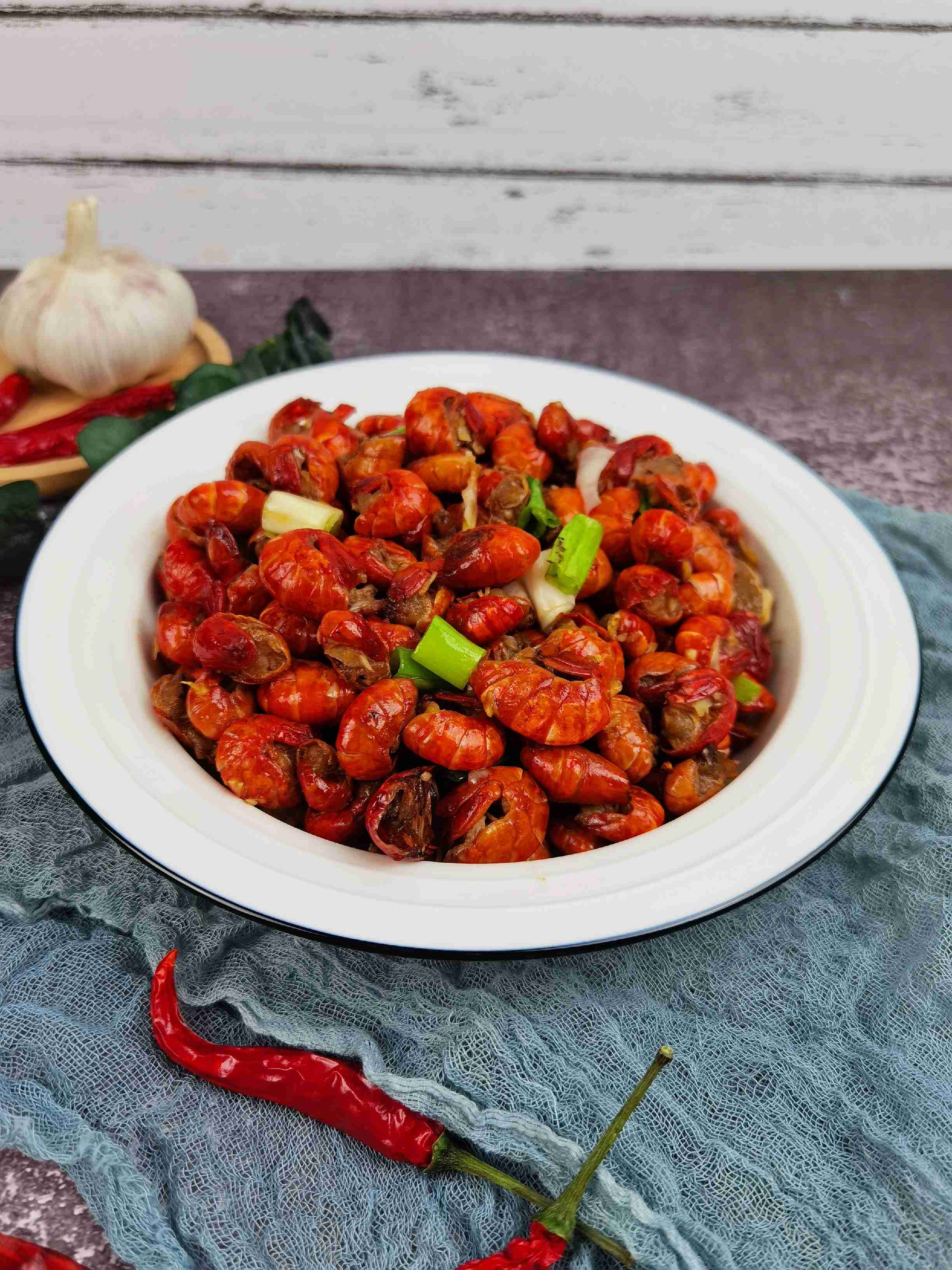 紅火年夜飯－飯店四五十1盤不夠吃，在家20吃到飽的做法-蒜香味炒菜譜